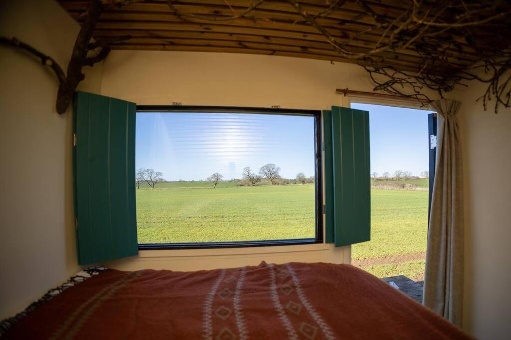 セッジフィールド 'Pipistrelle' Remote Off-Grid Micro Cabinヴィラ エクステリア 写真
